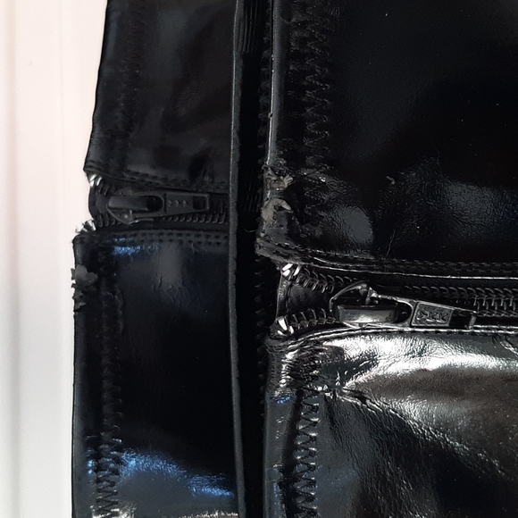 Knee high faux patent leather boots - Picture 7 of 8